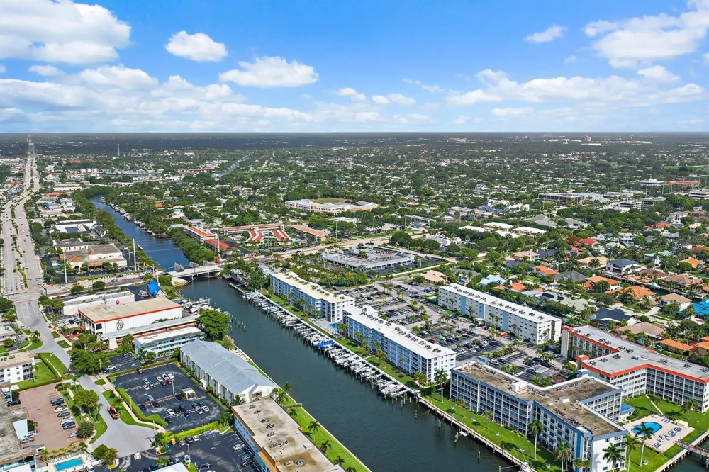 108 Paradise Harbour Boulevard #314 North Palm Beach, FL 33408