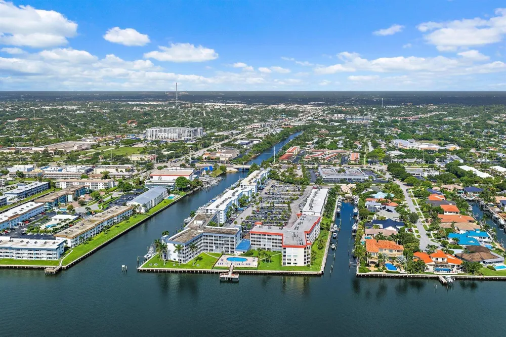 108 Paradise Harbour Boulevard #314 North Palm Beach, FL 33408