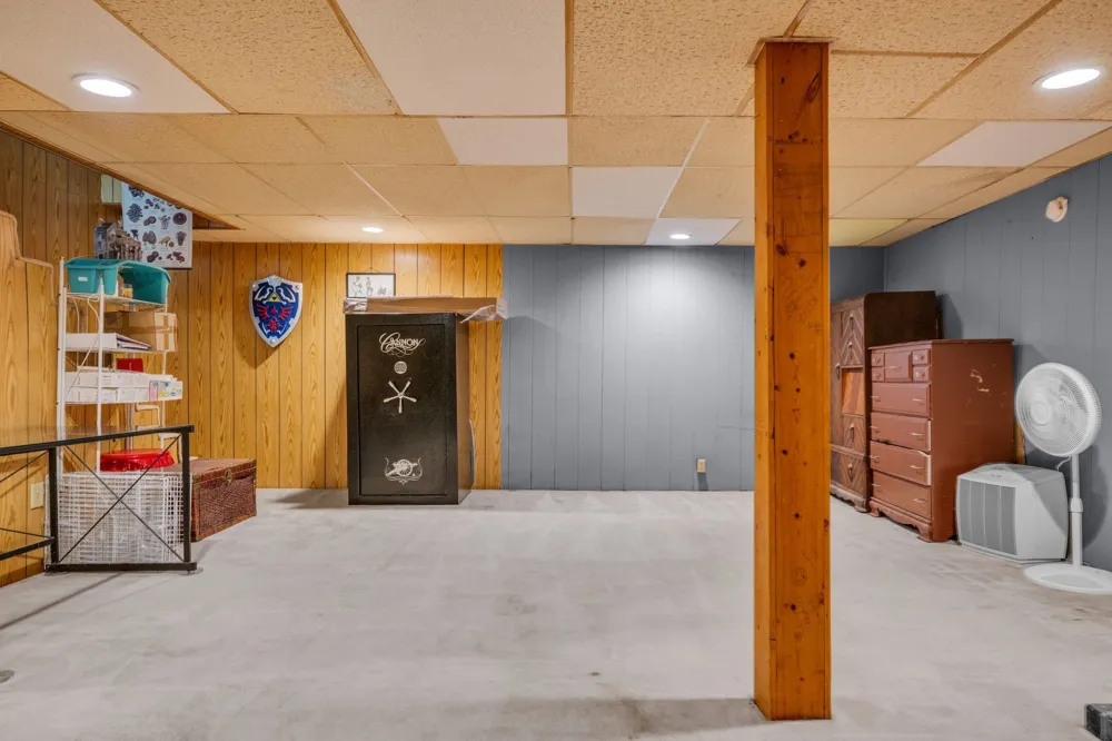 1337 Lee Brown Road Bon Aqua, TN 37025