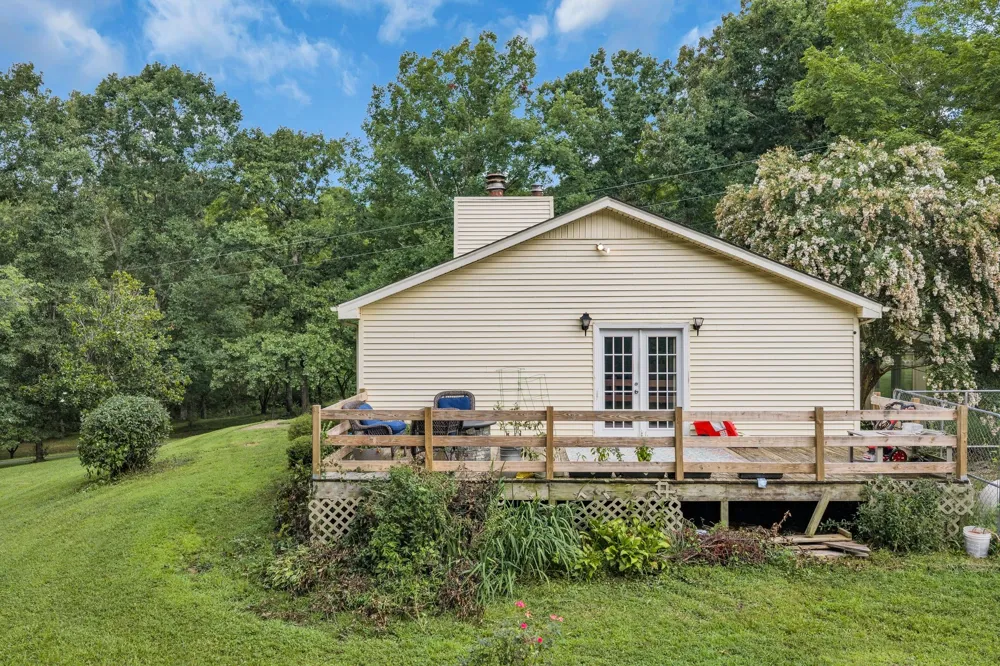 1337 Lee Brown Road Bon Aqua, TN 37025