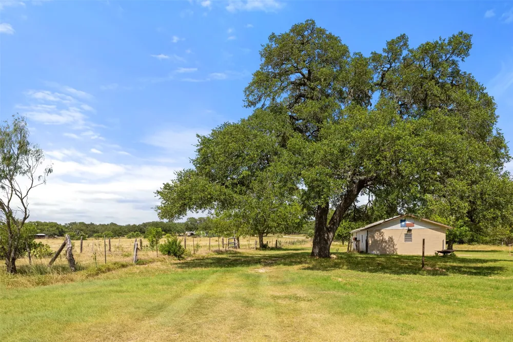 3310 Ranch Road 165 Blanco, TX 78606