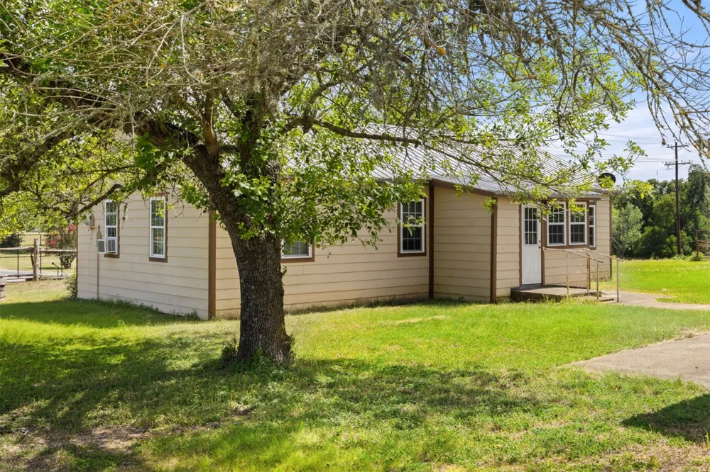3310 Ranch Road 165 Blanco, TX 78606