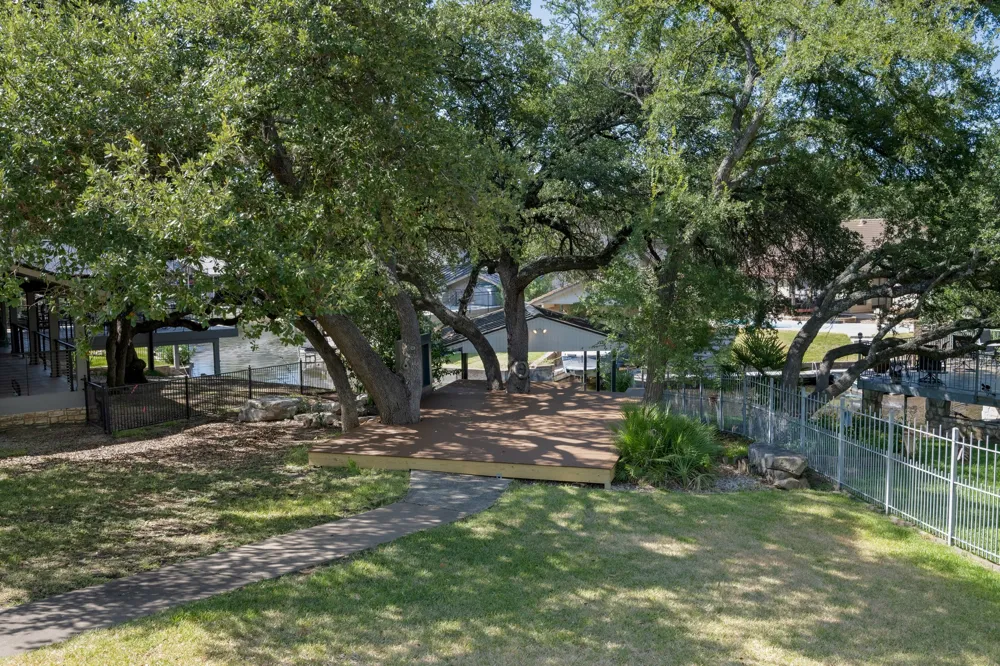 101 Third Sid W Horseshoe Bay, TX 78657