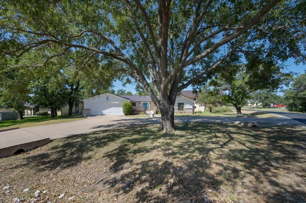 101 Third Sid W Horseshoe Bay, TX 78657
