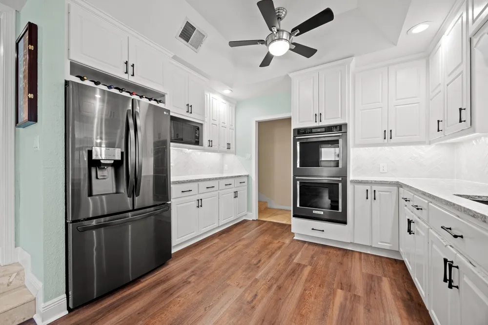 10805 Spicewood Parkway Austin, TX 78750