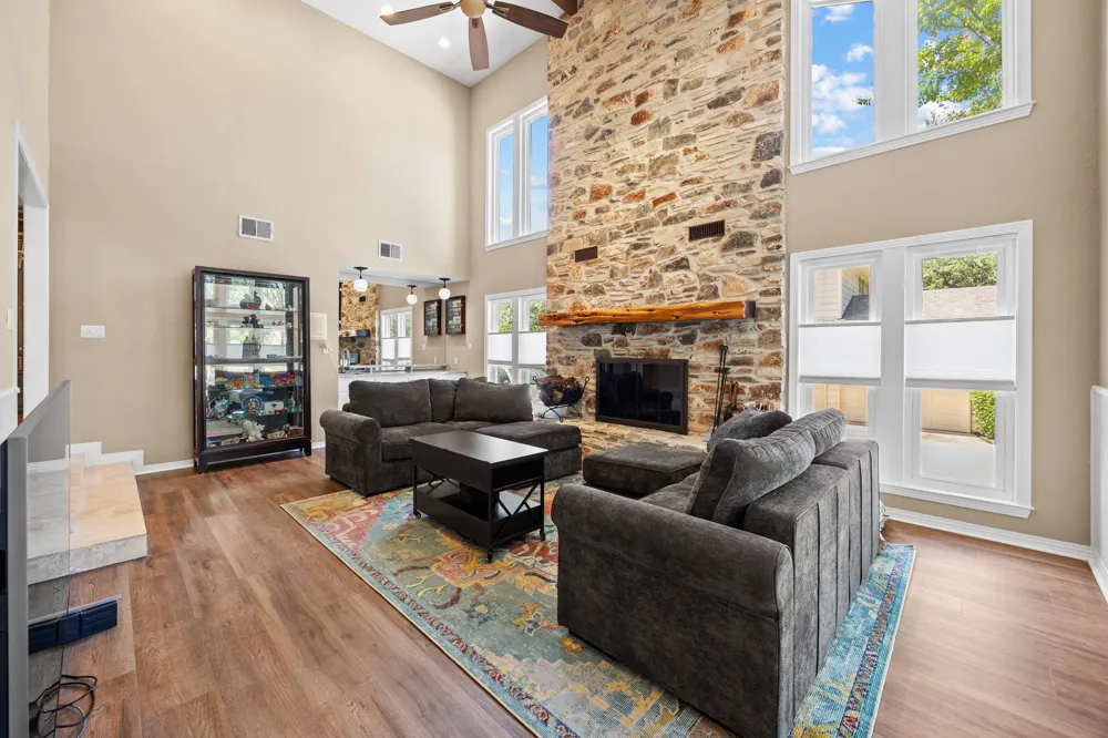 10805 Spicewood Parkway Austin, TX 78750