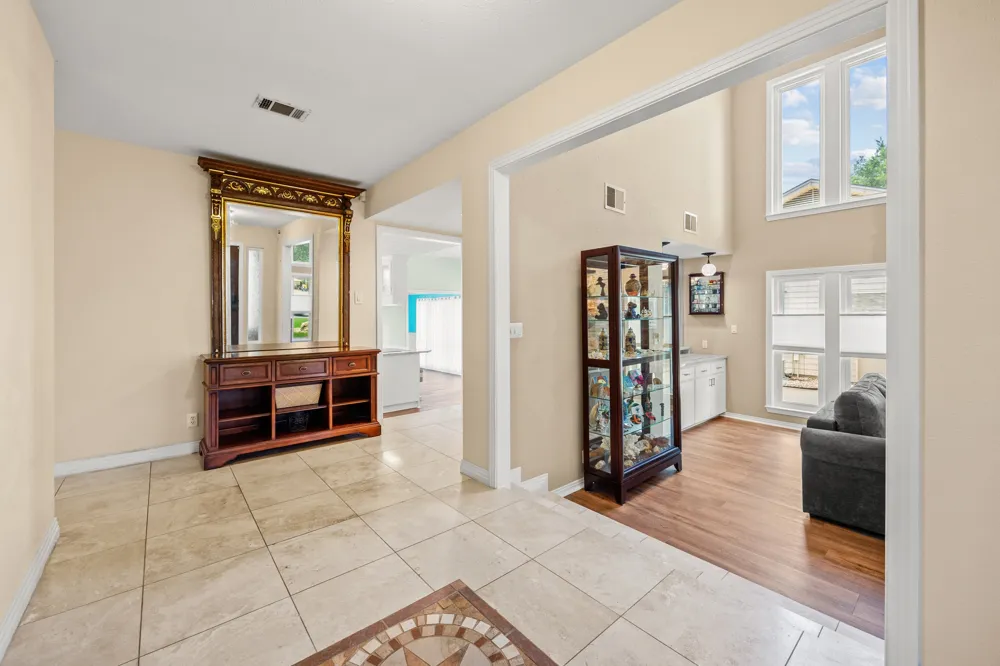 10805 Spicewood Parkway Austin, TX 78750