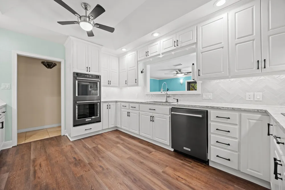 10805 Spicewood Parkway Austin, TX 78750