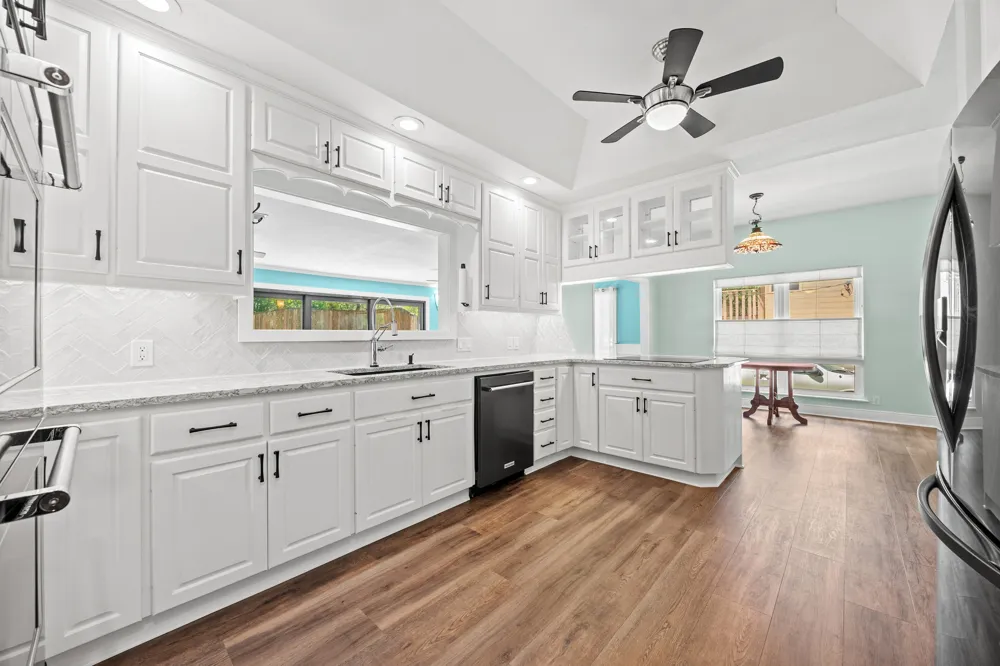 10805 Spicewood Parkway Austin, TX 78750