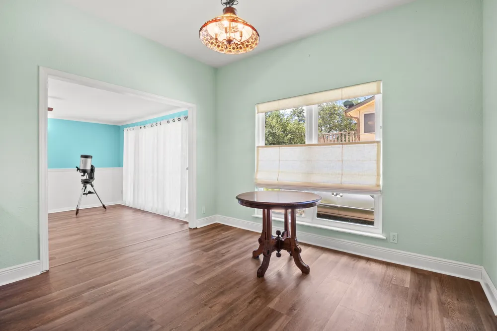 10805 Spicewood Parkway Austin, TX 78750