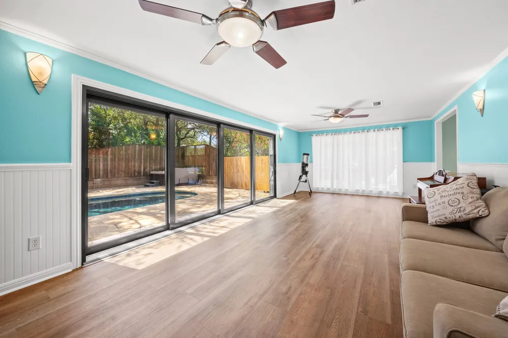 10805 Spicewood Parkway Austin, TX 78750