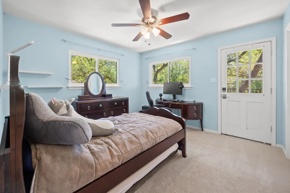 10805 Spicewood Parkway Austin, TX 78750