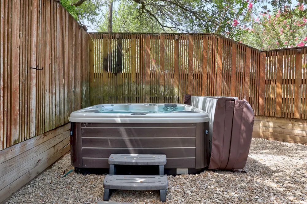 10805 Spicewood Parkway Austin, TX 78750