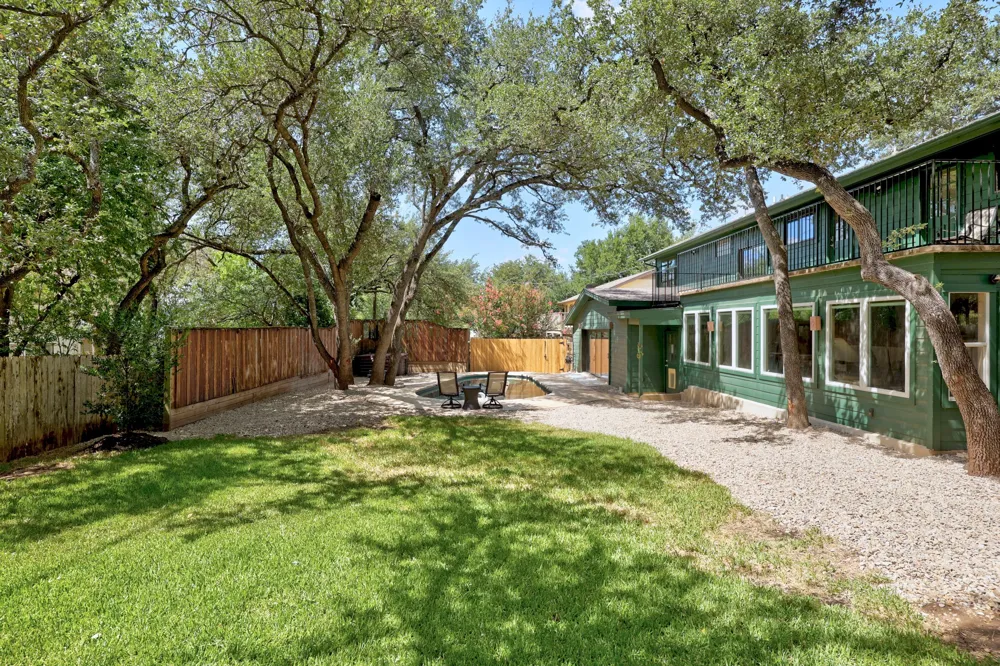 10805 Spicewood Parkway Austin, TX 78750