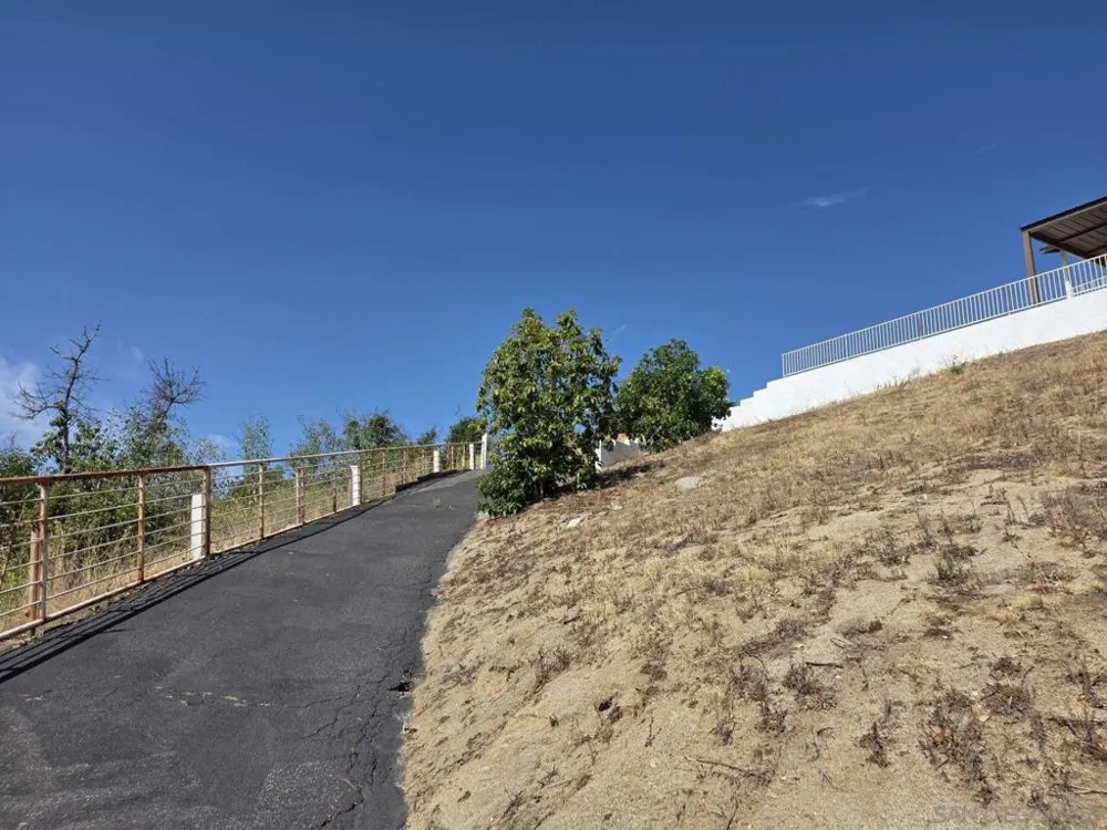 45050 Camaron RD Temecula, CA 92590