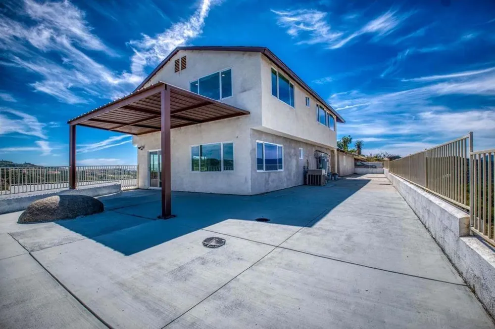 45050 Camaron RD Temecula, CA 92590