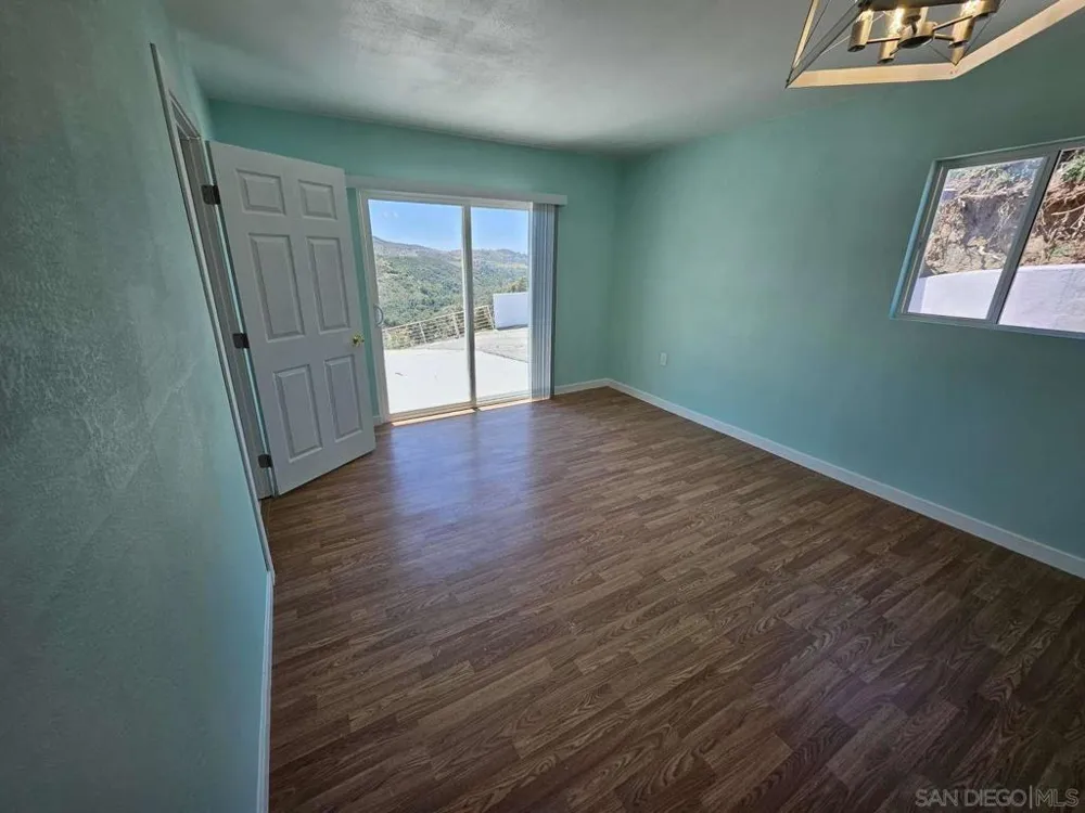 45050 Camaron RD Temecula, CA 92590
