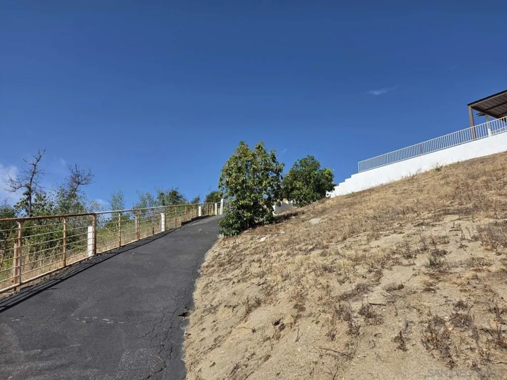 45050 Camaron RD Temecula, CA 92590