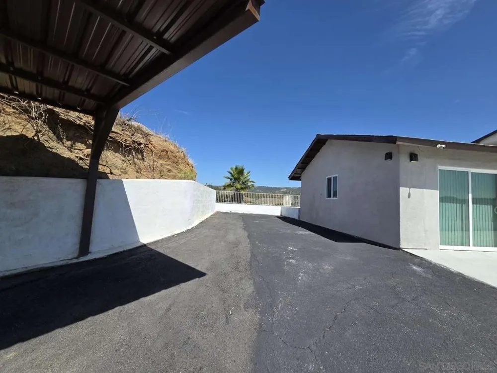 45050 Camaron RD Temecula, CA 92590