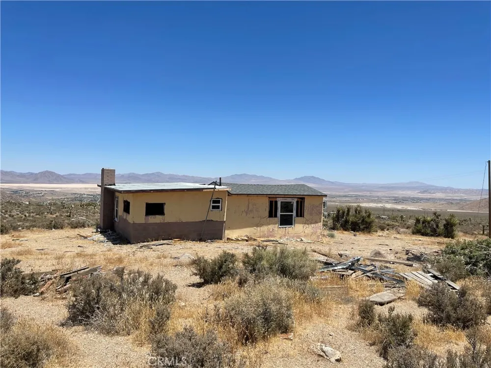 7362 Mesa Road Lucerne Valley, CA 92356