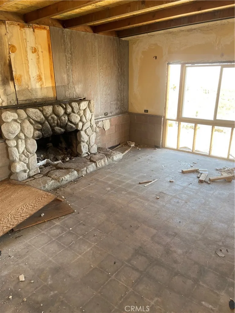 7362 Mesa Road Lucerne Valley, CA 92356