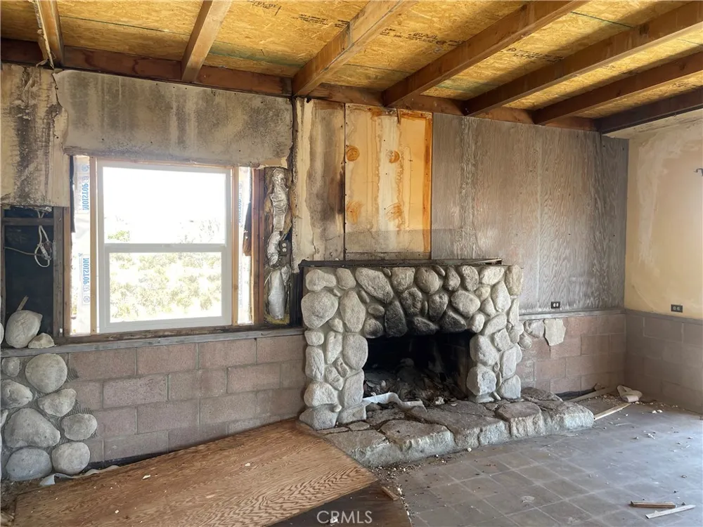7362 Mesa Road Lucerne Valley, CA 92356