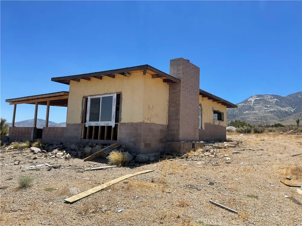 7362 Mesa Road Lucerne Valley, CA 92356