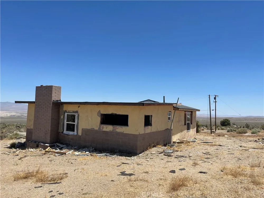 7362 Mesa Road Lucerne Valley, CA 92356