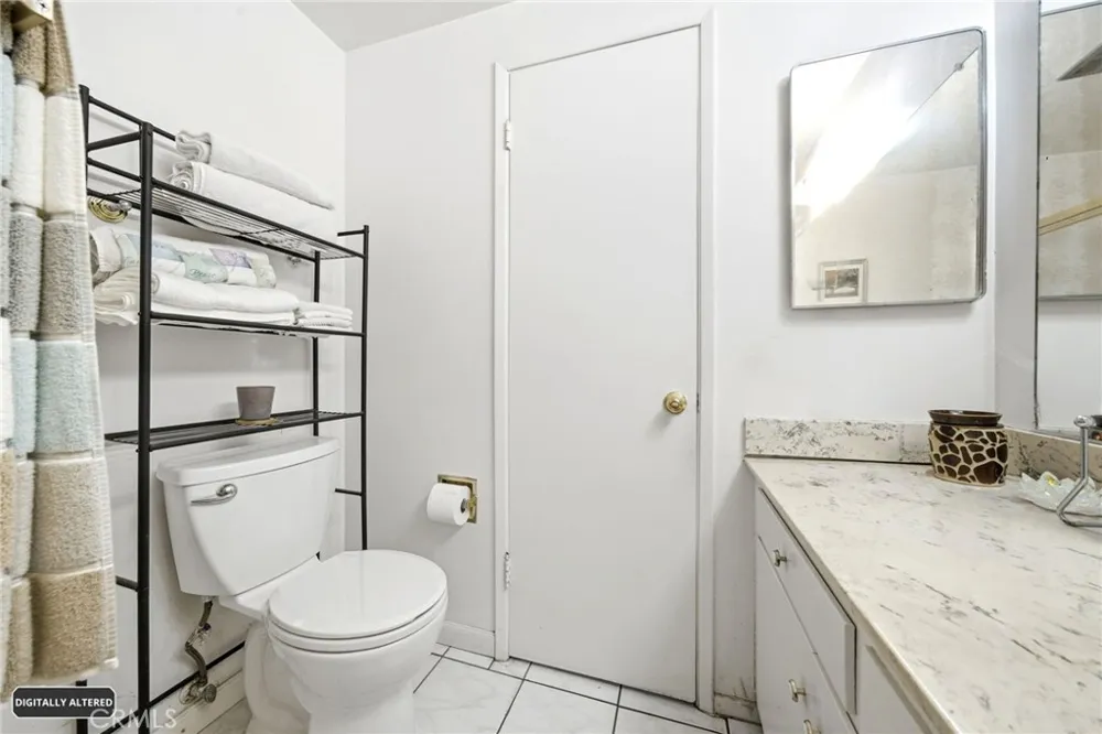 1047 Ashbridge Lane Harbor City, CA 90710