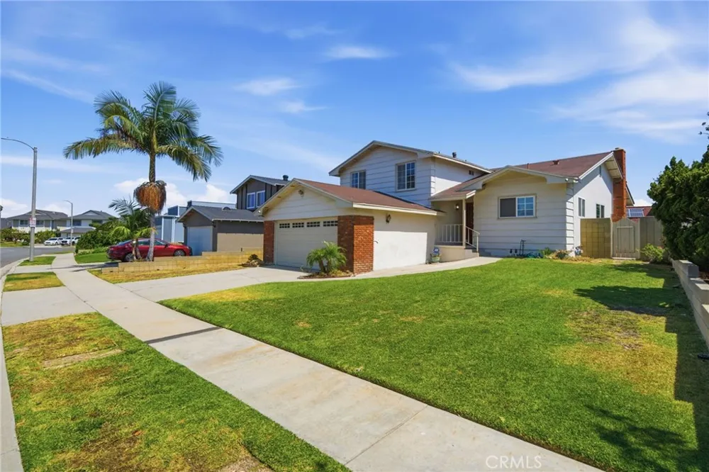 1047 Ashbridge Lane Harbor City, CA 90710