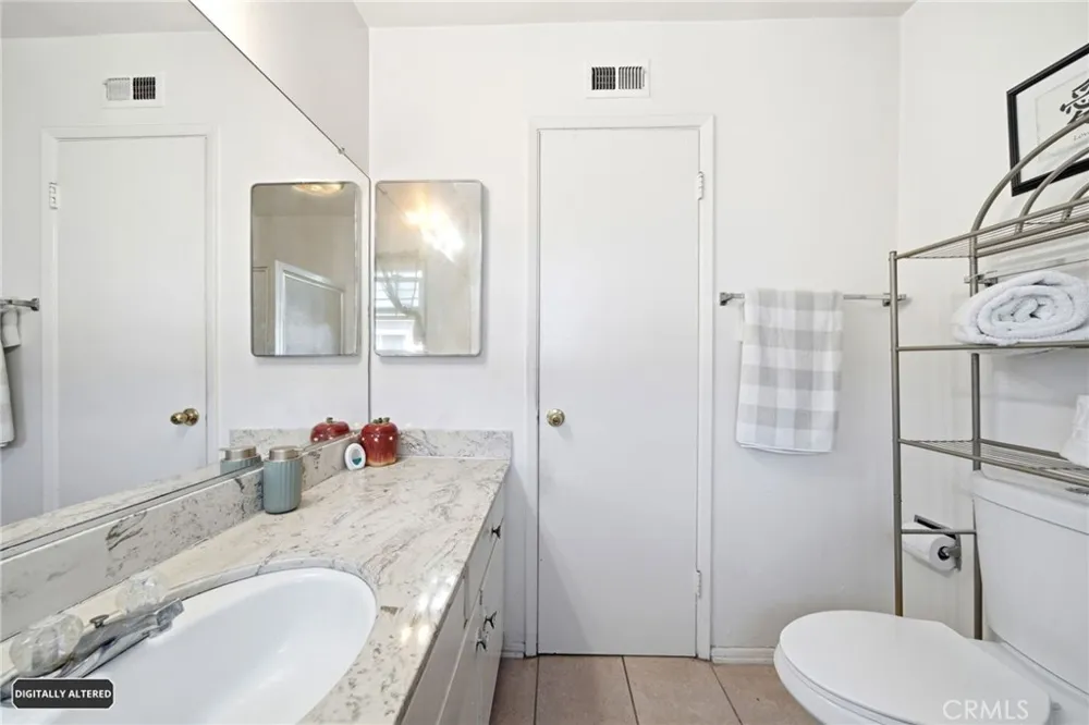 1047 Ashbridge Lane Harbor City, CA 90710