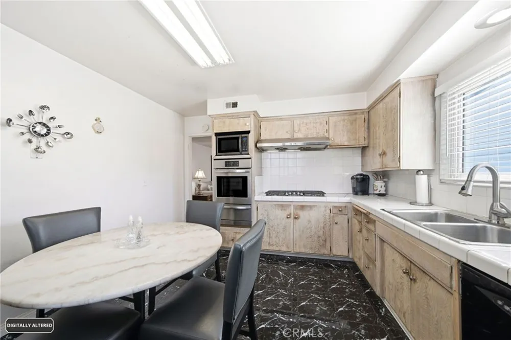 1047 Ashbridge Lane Harbor City, CA 90710