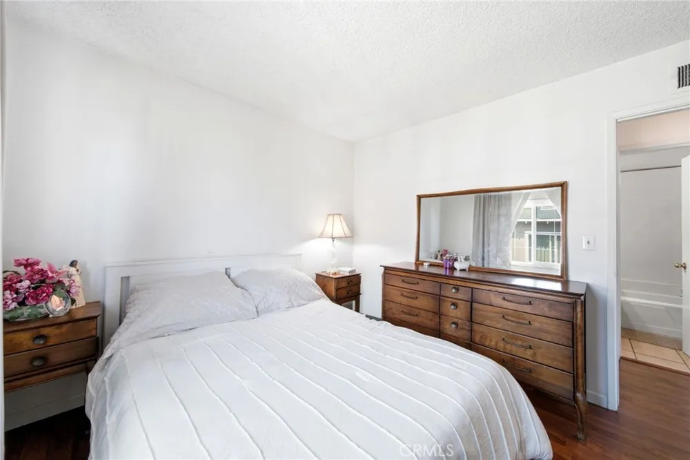 1047 Ashbridge Lane Harbor City, CA 90710