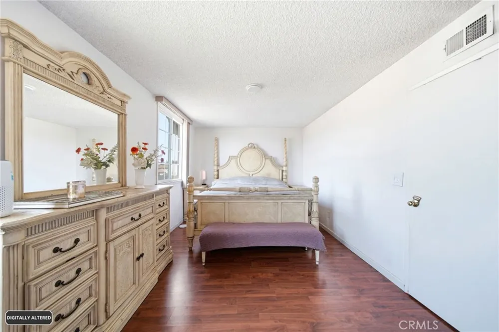 1047 Ashbridge Lane Harbor City, CA 90710
