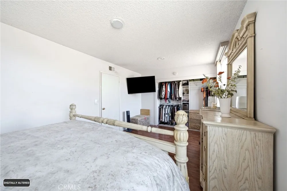 1047 Ashbridge Lane Harbor City, CA 90710