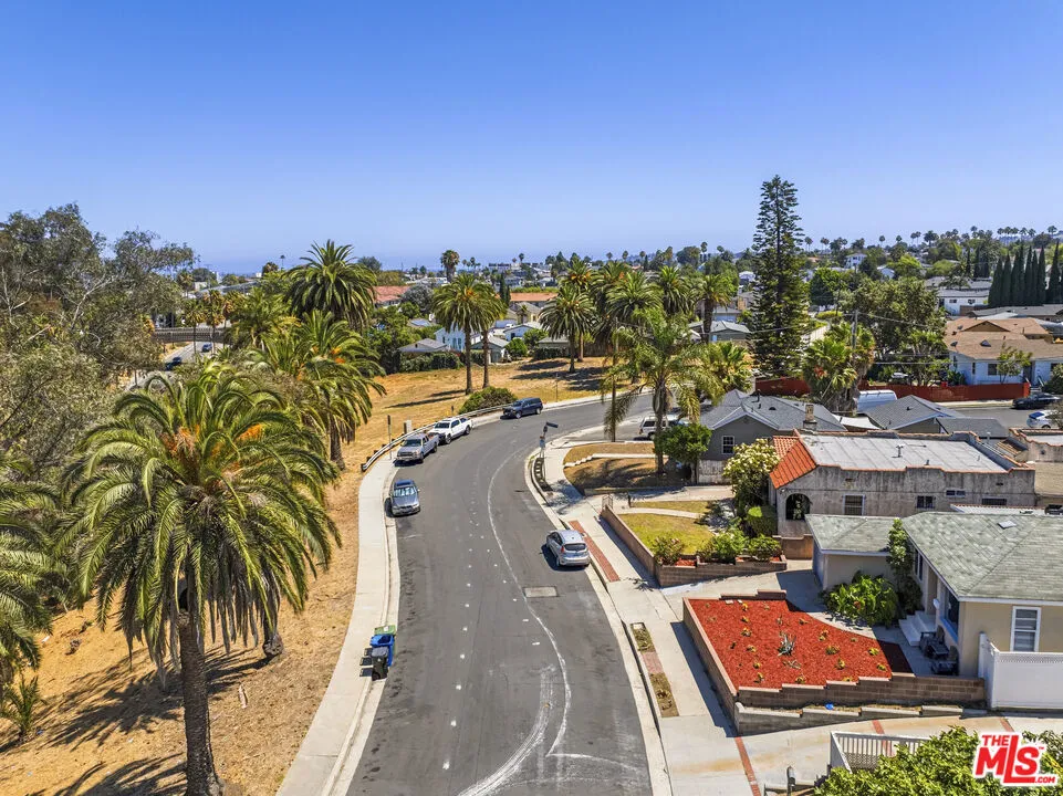 719 Cabrillo Avenue Los Angeles, CA 90731
