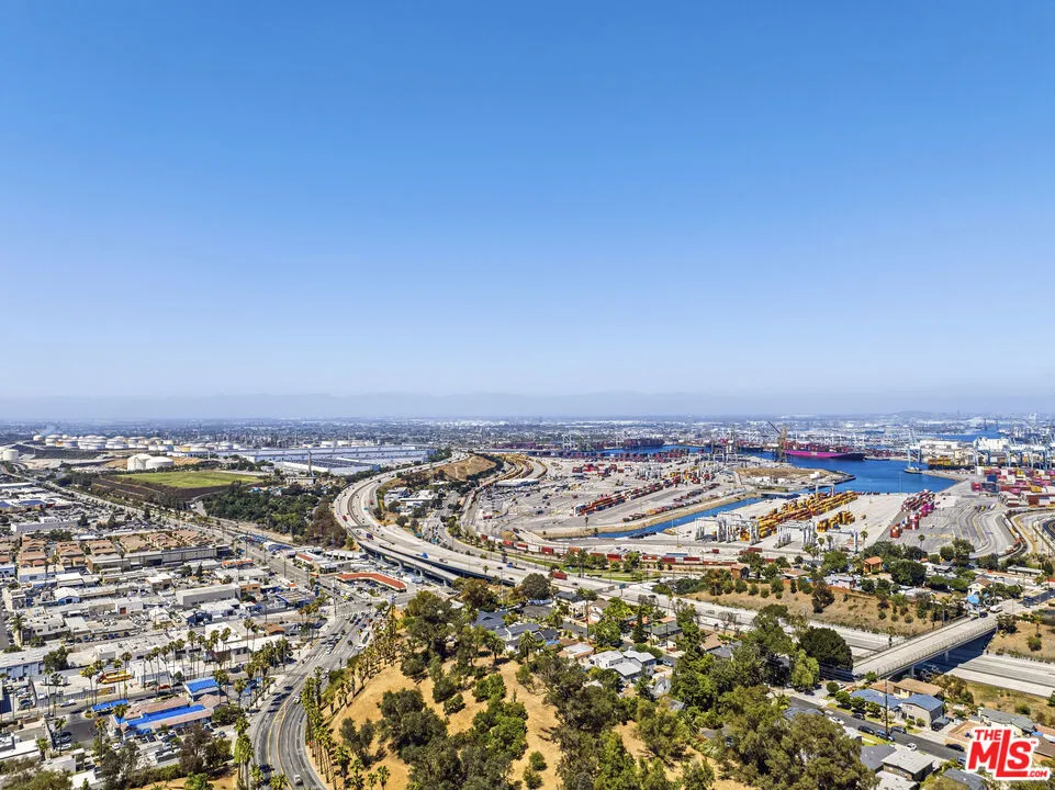 719 Cabrillo Avenue Los Angeles, CA 90731