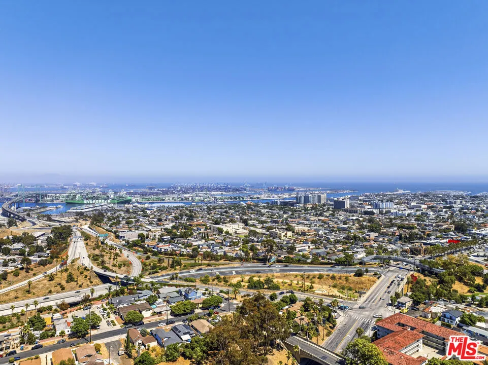 719 Cabrillo Avenue Los Angeles, CA 90731