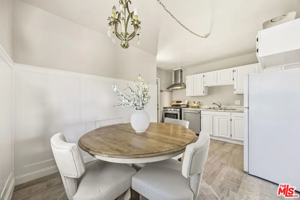 719 Cabrillo Avenue Los Angeles, CA 90731