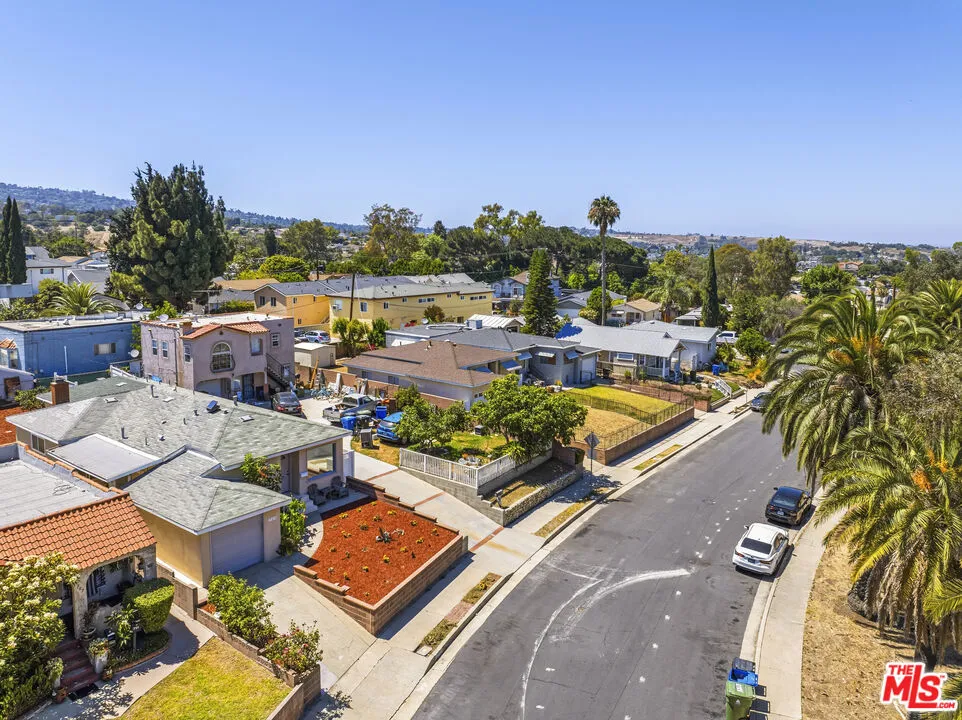 719 Cabrillo Avenue Los Angeles, CA 90731