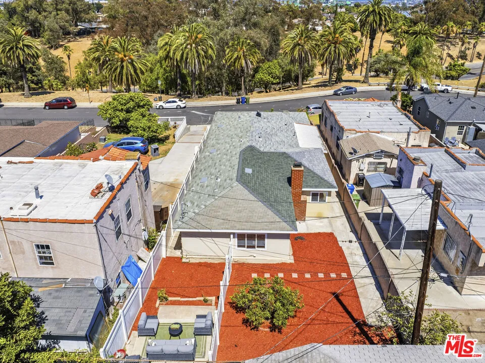 719 Cabrillo Avenue Los Angeles, CA 90731