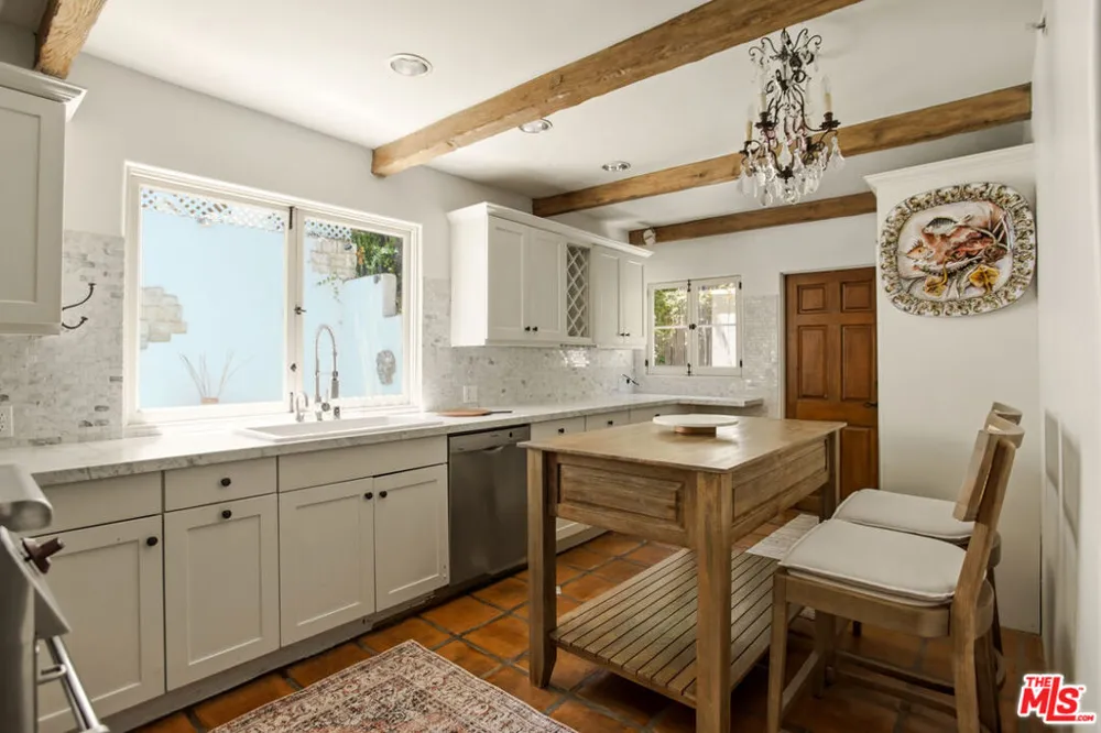 1407 Beverly Drive Los Angeles, CA 90210
