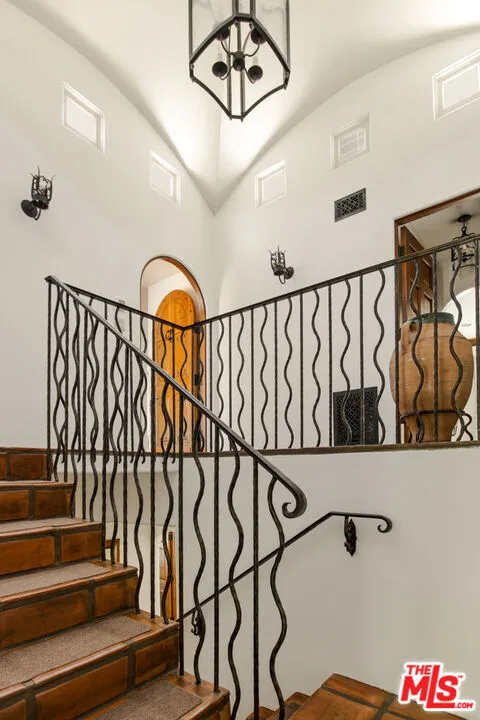 1407 Beverly Drive Los Angeles, CA 90210