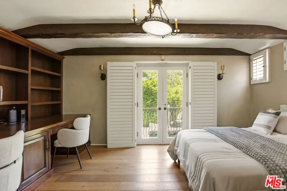 1407 Beverly Drive Los Angeles, CA 90210