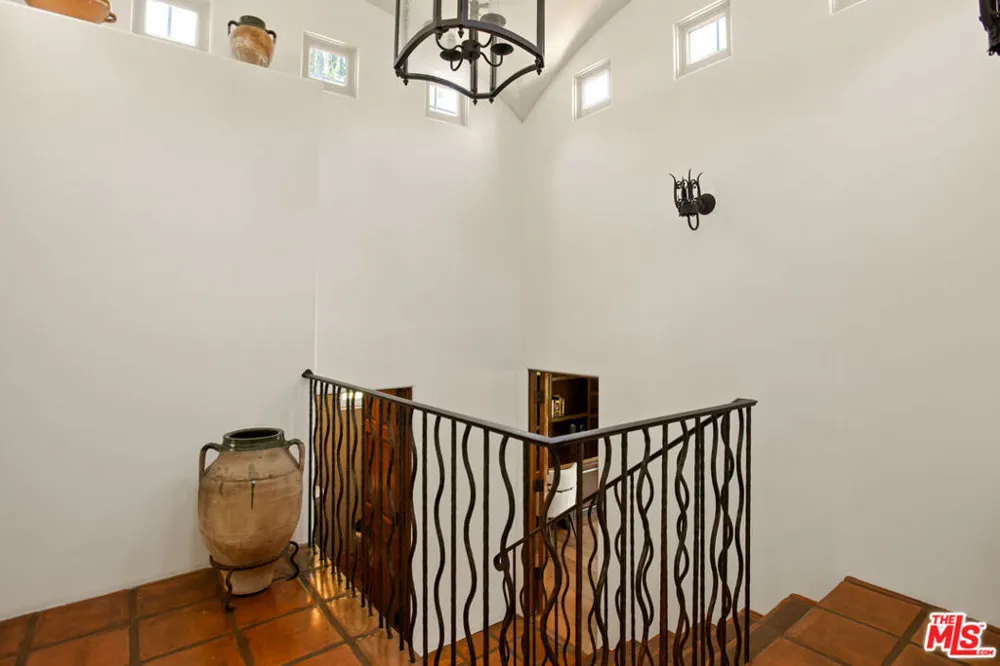 1407 Beverly Drive Los Angeles, CA 90210