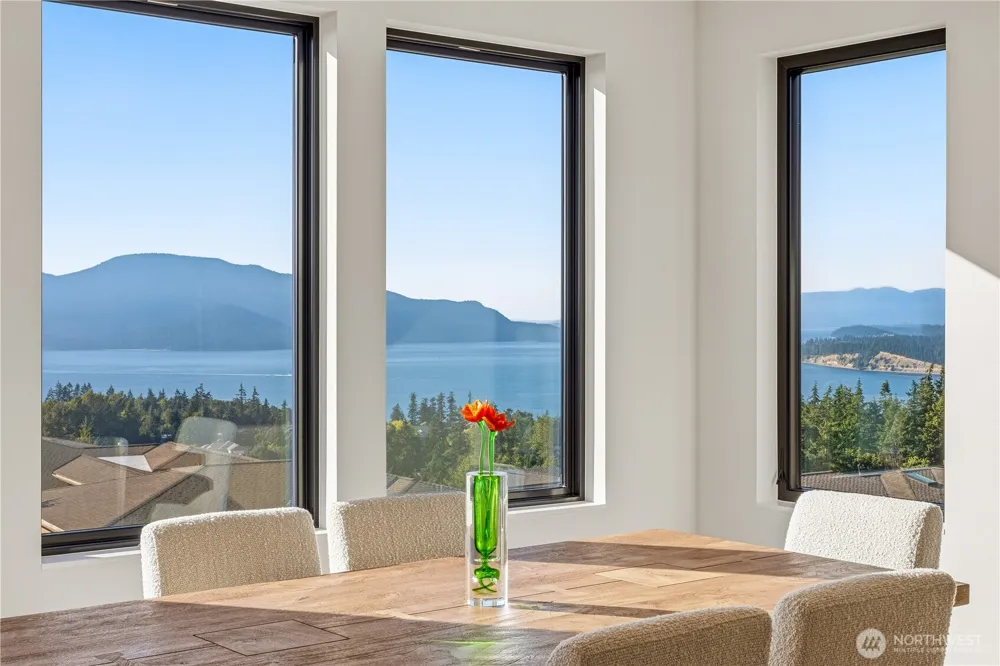 3923 Rock Ridge Parkway Anacortes, WA 98221
