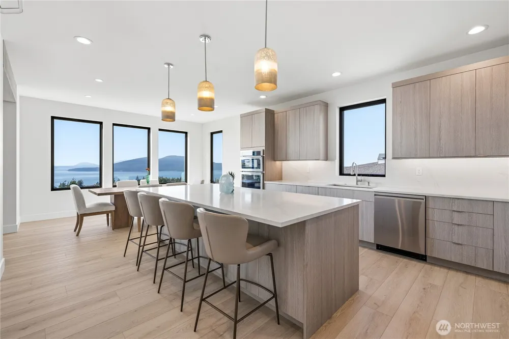 3923 Rock Ridge Parkway Anacortes, WA 98221