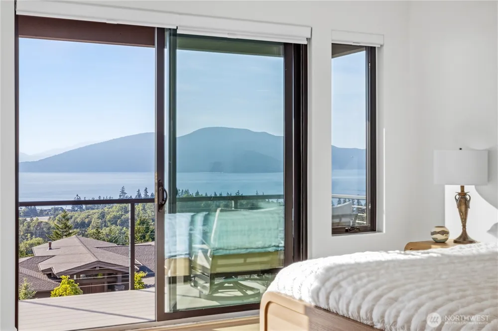 3923 Rock Ridge Parkway Anacortes, WA 98221