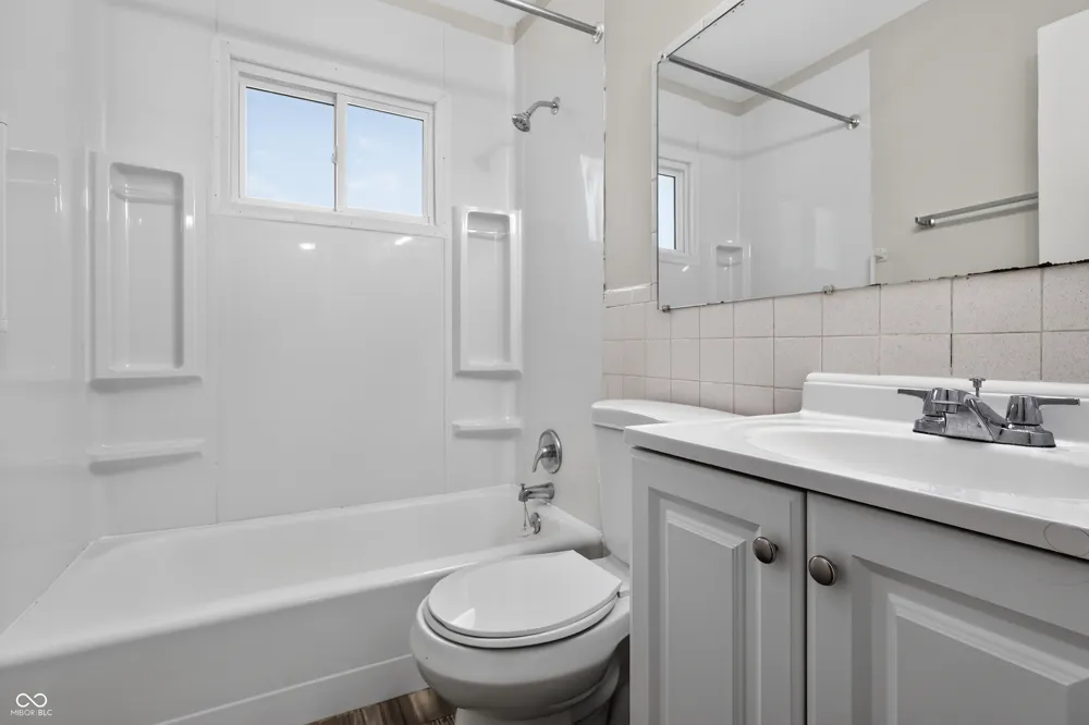 298 Gilbert Avenue Beech Grove, IN 46107