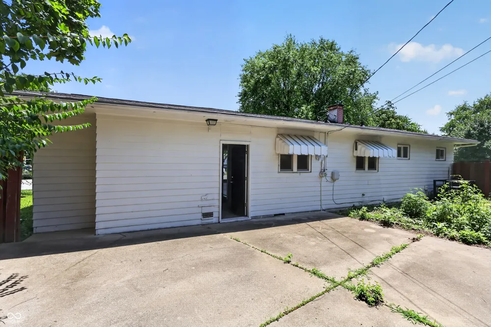 298 Gilbert Avenue Beech Grove, IN 46107